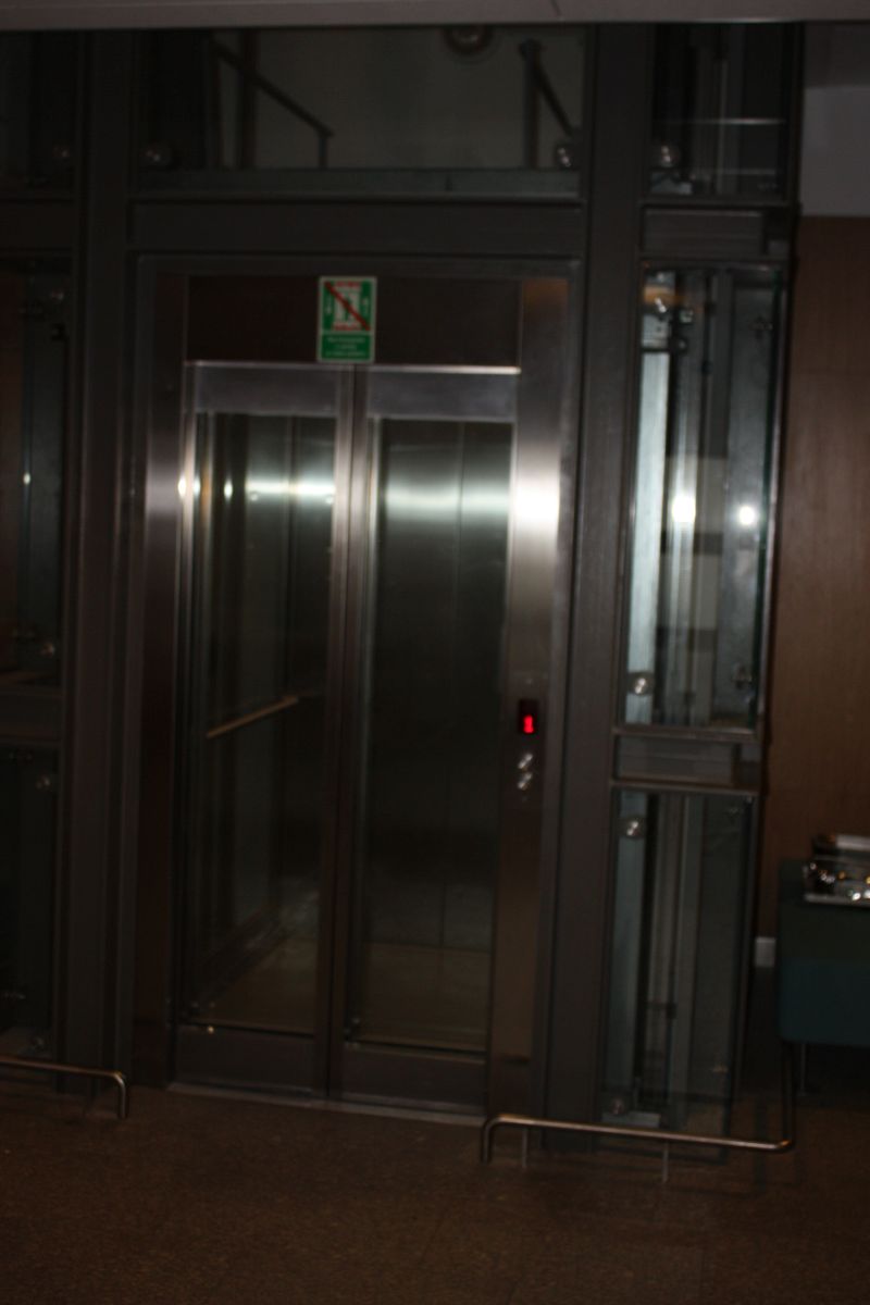 winda w holu